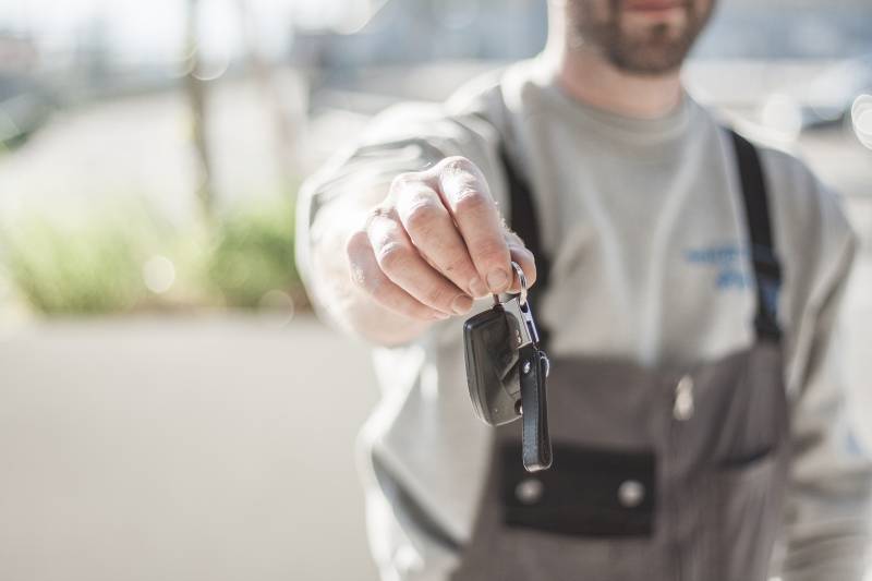 Puis-je vendre ma voiture sans contrôle technique à un professionnel ?